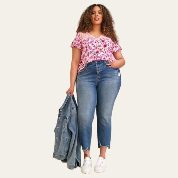 TORRID NEW Floral Jersey Knit Super Soft Slub Lace Yoke Flutter Sleeve Top - Picture 8 of 16